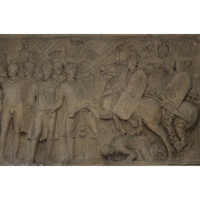 Moulage d'un haut-relief de l'attique de l'arc de Constantin : Trajan victorieux